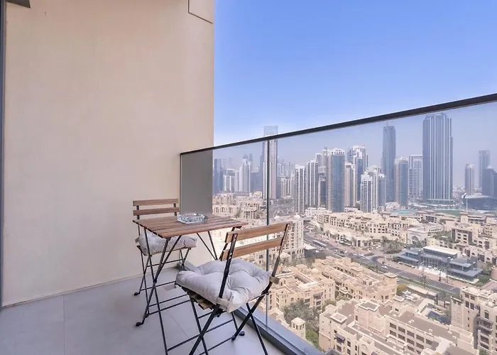 Posh 2-Bedroom Flat In The Heart Of Downtown, Dubai!